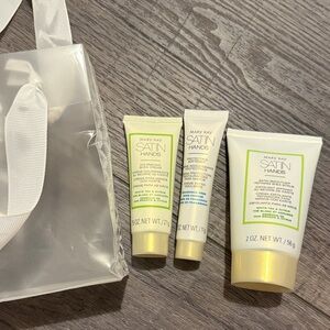 Mary Kay White Tea and Citrus Satin Hands Travel Set